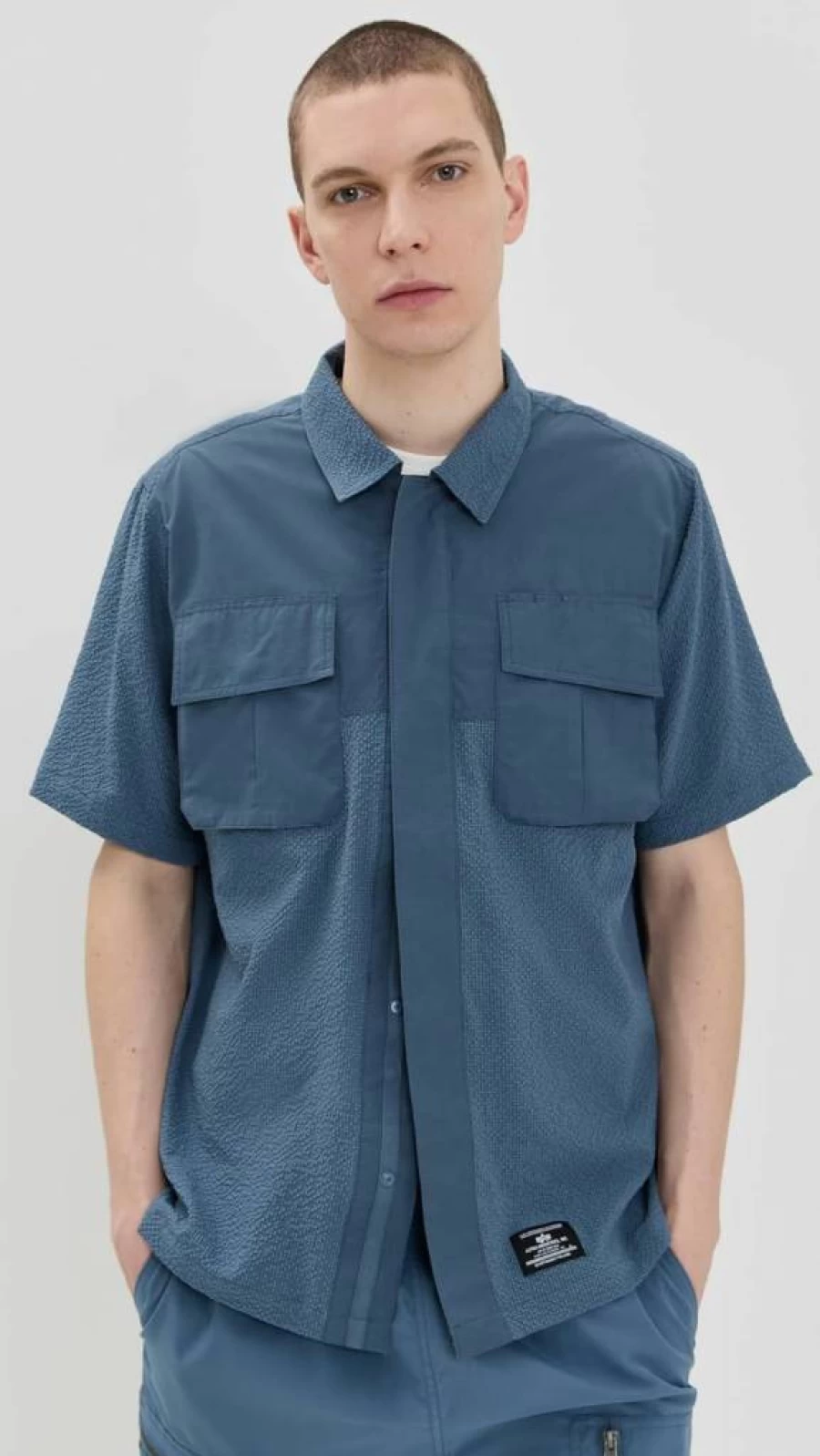 Alpha Industries Men's Classic Seersucker Shirt – Lightweight Summer Casual Button-Up